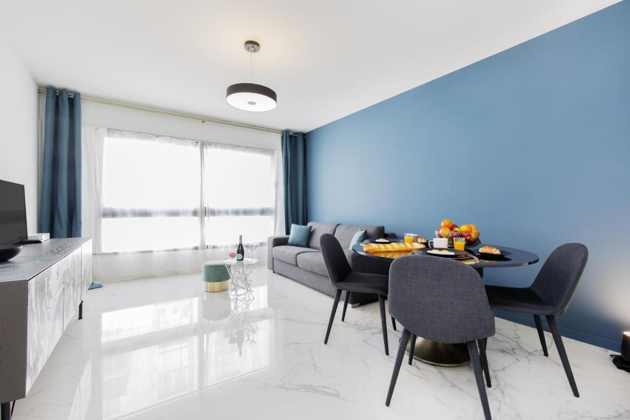 Apartment Gray D'albion 3i7 Yourhosthelper